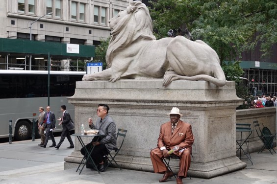 New York Public Library - Le lion symbolyse la patience...