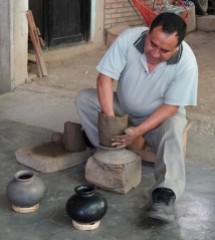 San Bartolo Coyotepec - Démonstration de poterie