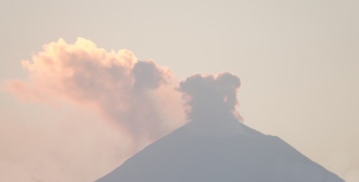 Puebla - Vue sur le volcan Popocatépetl